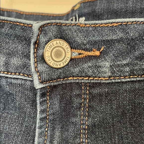 Time and Tru Women’s High Rise Bootcut Jeans - Dark Blue 22 - Picture 3 of 7